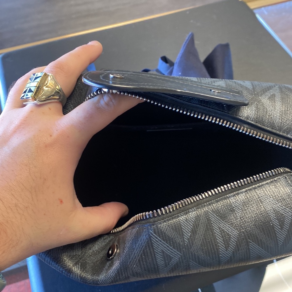 Dior cube zip top cosmetic travel bag - Picture 7 of 8